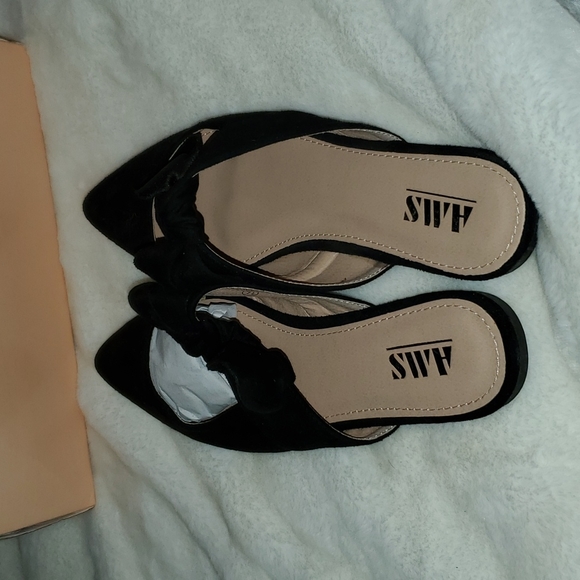 Black suede bow tie slip on flat - Picture 4 of 4